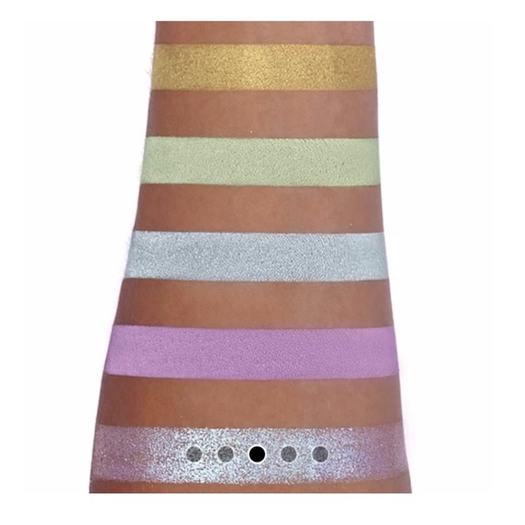 Illuminati Cosmetics Isa Glam Eyeshadow Palette - Picture 8 of 10